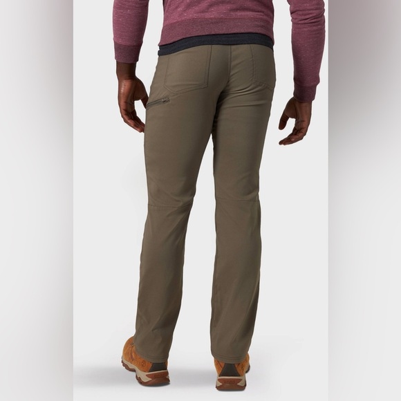 Wrangler Straight Fit Tech Pants Brown Hiking Work Pants NWT multiple sizes - Picture 2 of 10